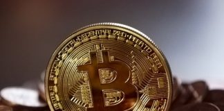 Bitcoin entra ufficialmente nel mercato dei derivati e risale di quotazione